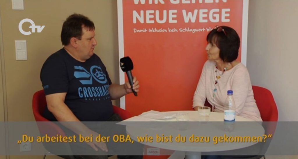 Robert interviewt Hildegard Legat.